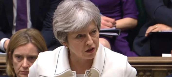 Μέι: Οι βρετανικές δυνάμεις έτοιμες για νέο κύκλο επιθέσεων στη Συρία